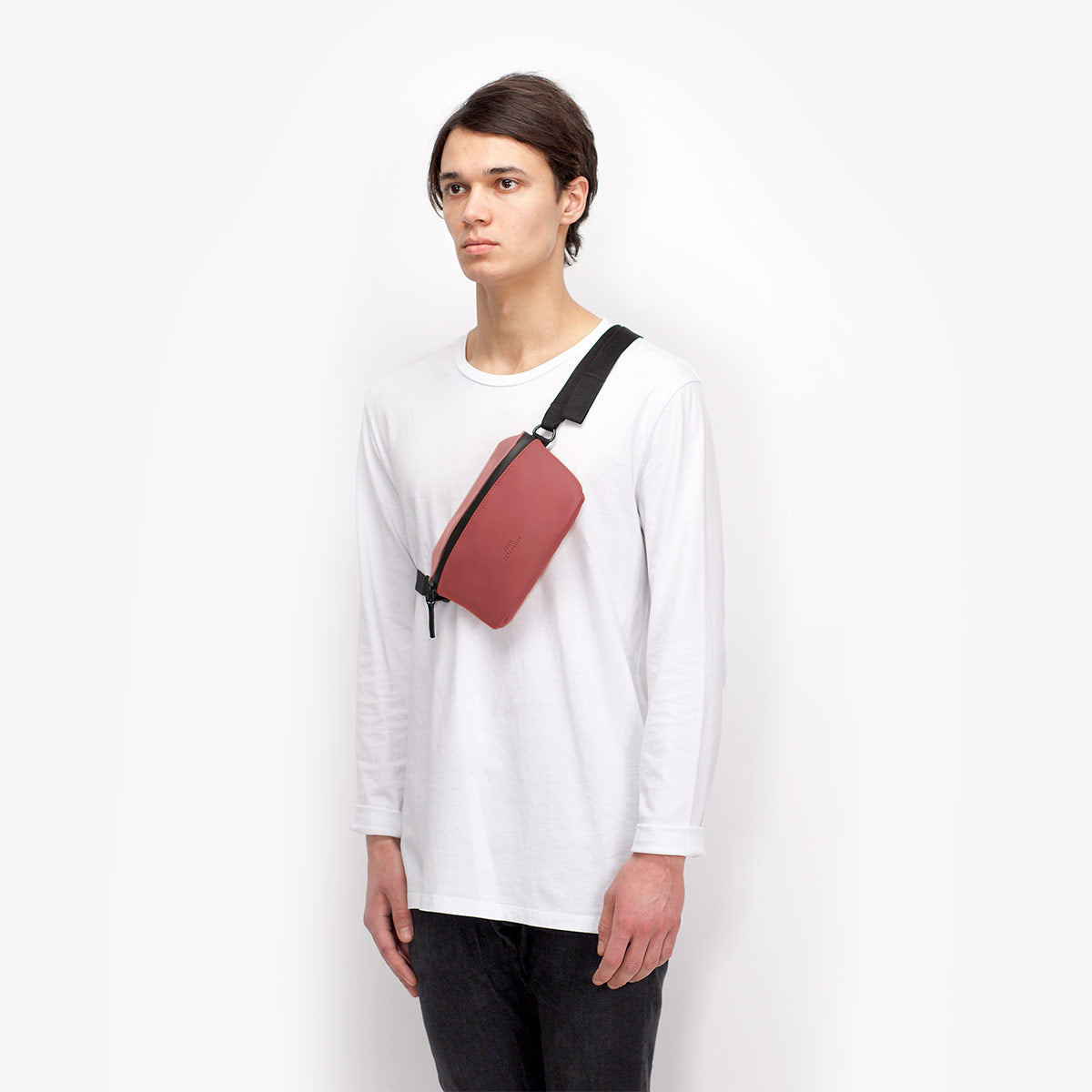 Jona Crossbody Bag - Dark Rose - Hibiscus / Medium