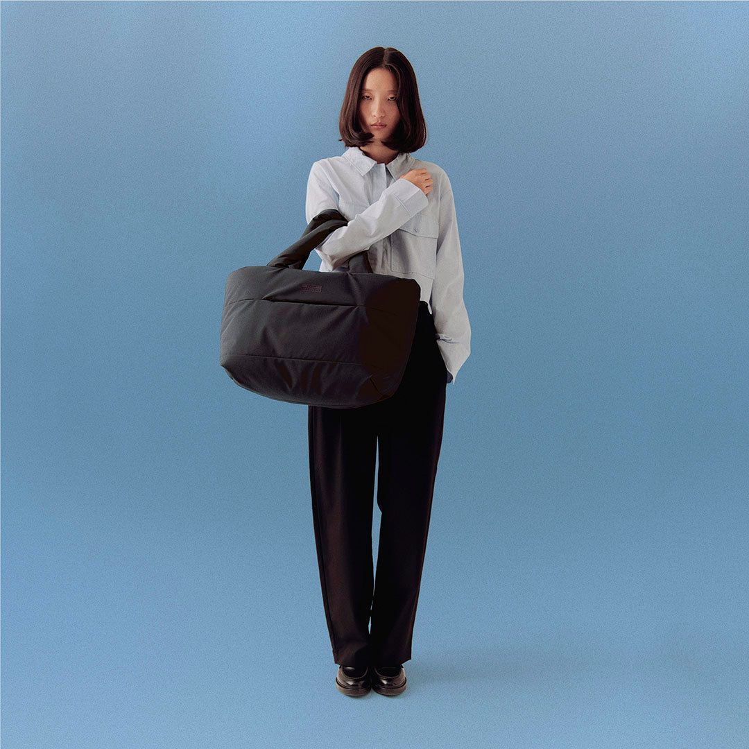Olivia Puffy Bag - Black / Medium